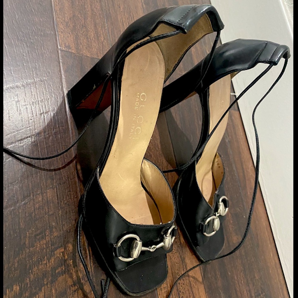 Authentic Gucci vintage  shoes . Used a few times , not a lot .